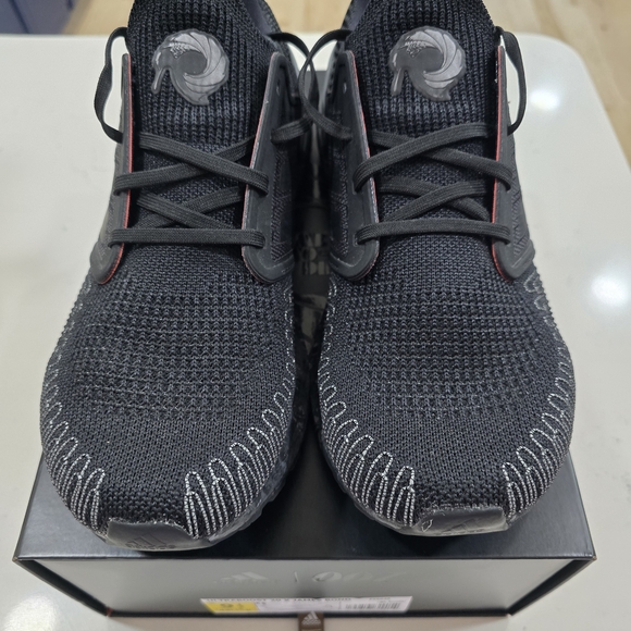 Adidas Ultraboost 20 X James Bond